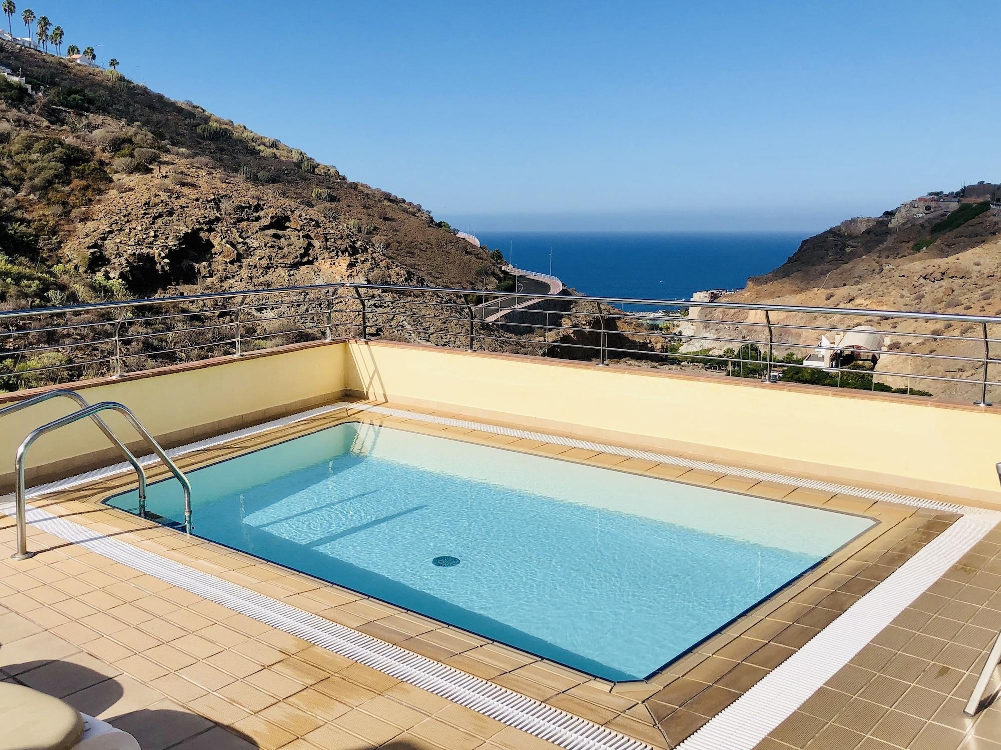 Apartahotel Club Sol Amadores 4*