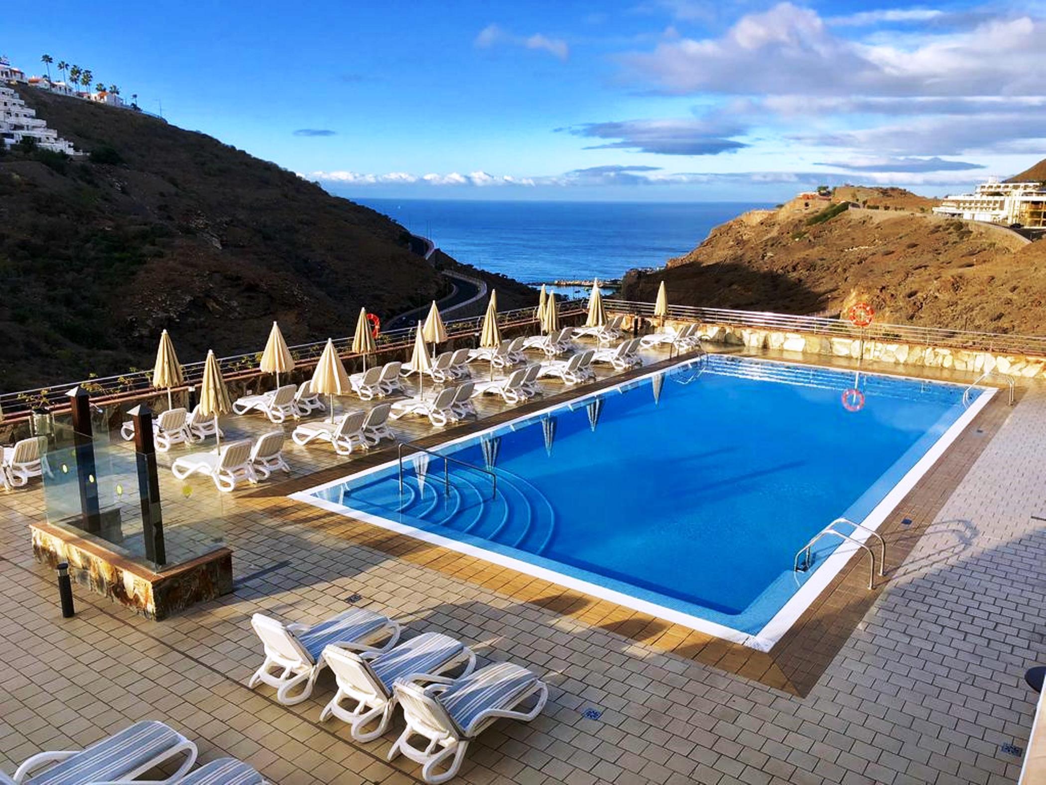 Apartahotel Club Sol Amadores 4*