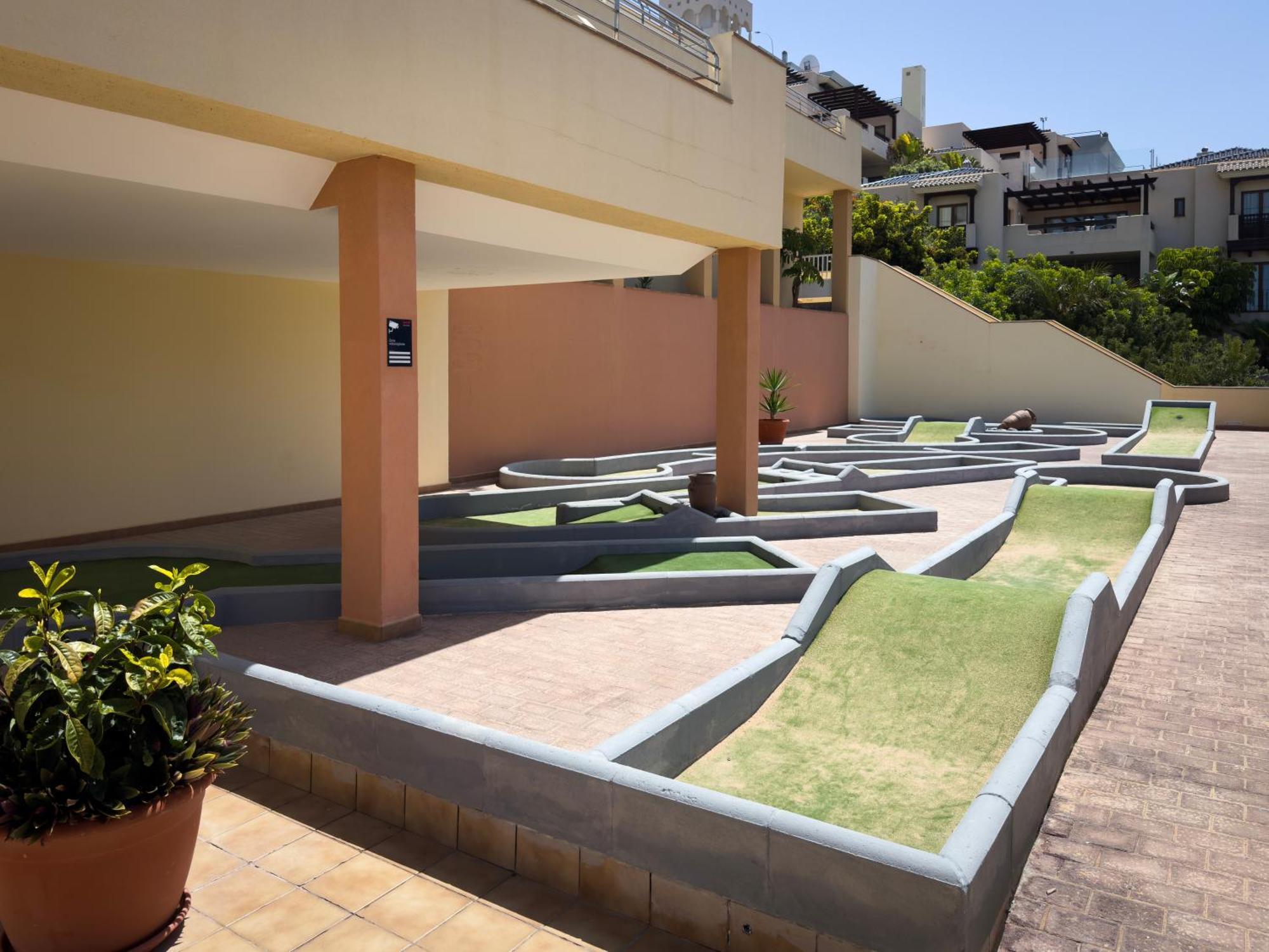 Holiday Club Sol Amadores 4*