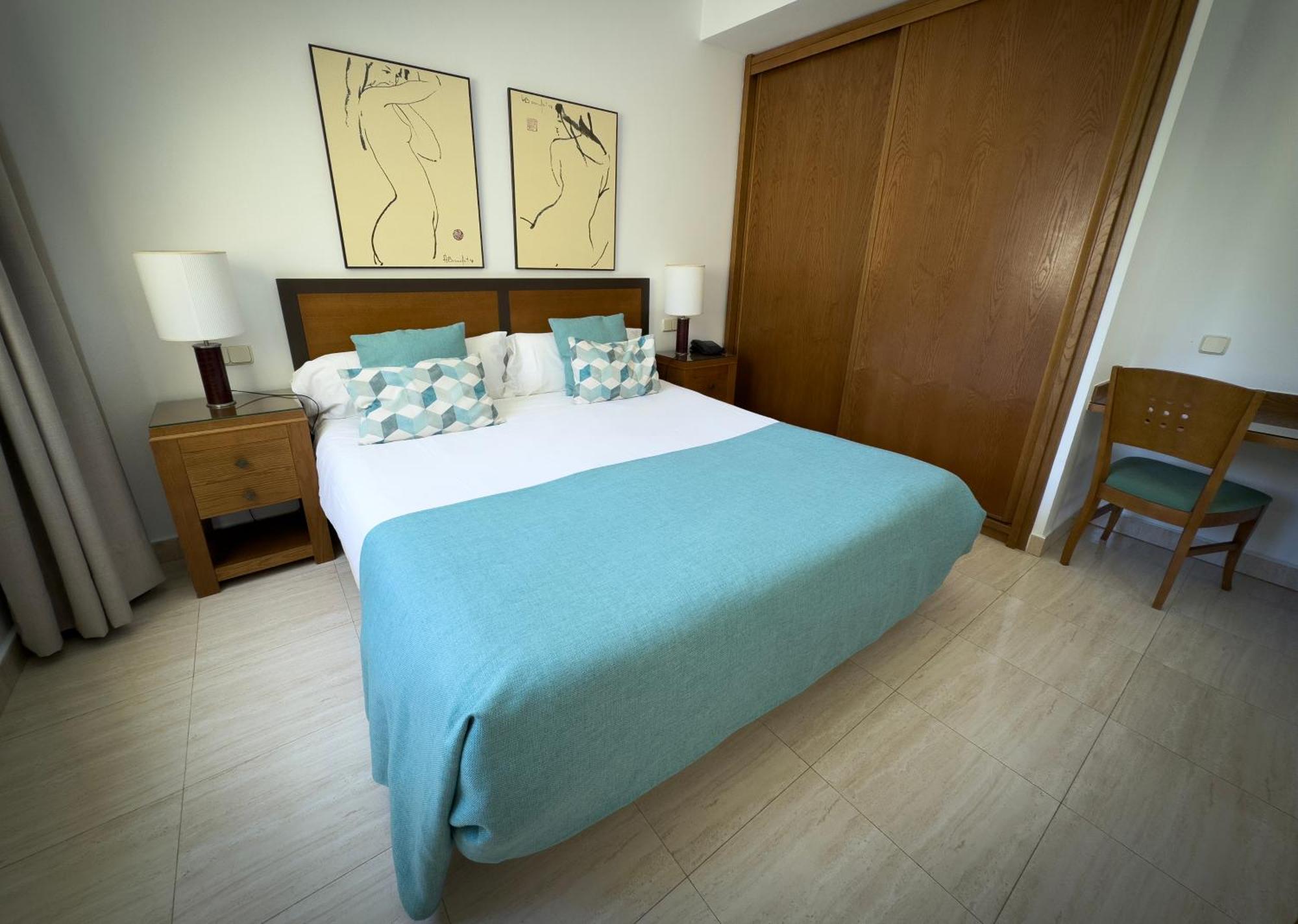 Holiday Club Sol Amadores Aparthotel