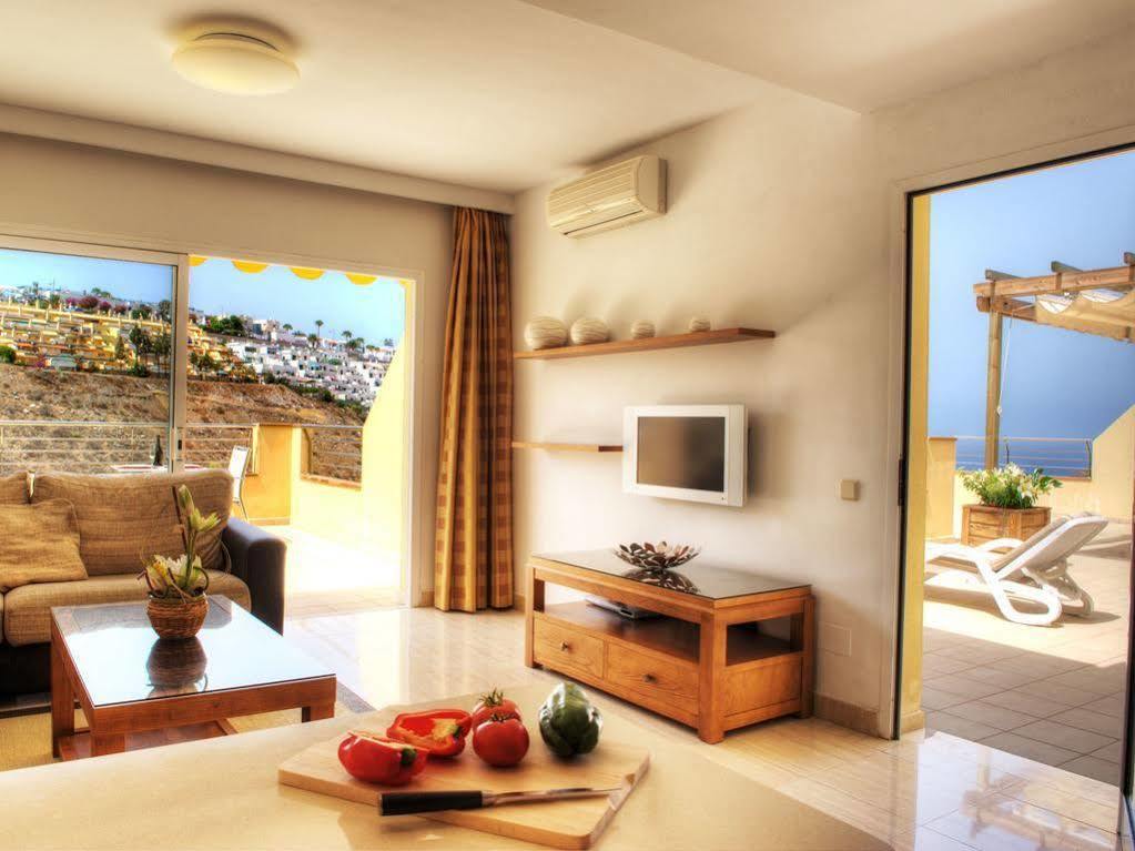 Apartahotel Club Sol Amadores 4*